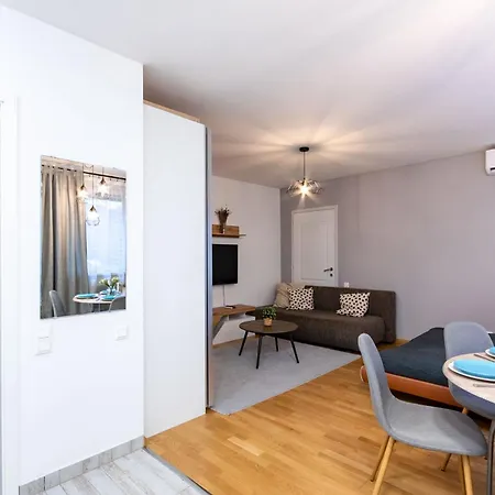 - Easy Sleep * Boedapest