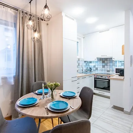 - Easy Sleep Budapeste